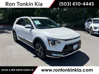 Used 2024 Kia Niro SX image 1