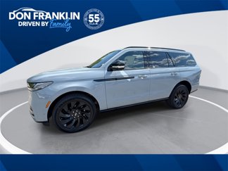 New 2025 Lincoln Navigator Reserve image 1