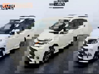 Used 2019 Toyota Sienna Limited image 1