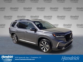New 2025 Honda Pilot Touring image 1
