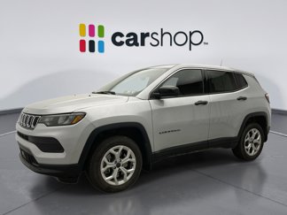 Used 2025 Jeep Compass Sport image 1