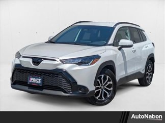Used 2024 Toyota Corolla Cross SE image 1