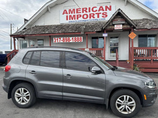 Used 2016 Volkswagen Tiguan S image 1
