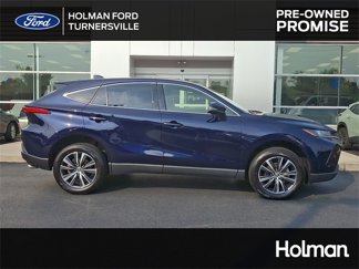 Used 2022 Toyota Venza LE image 1