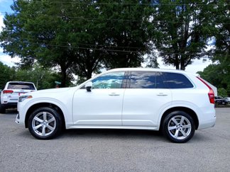 Used 2020 Volvo XC90 T6 Momentum image 1