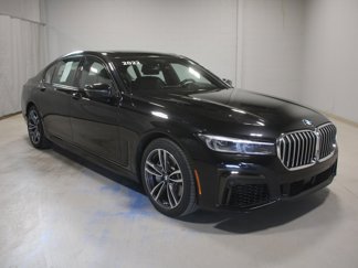 Certified 2022 BMW 750i xDrive w/ Autobahn Package image 1