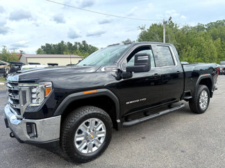 Used 2022 GMC Sierra 2500 SLE w/ SLE Value Package; image 1