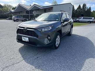 Used 2021 Toyota RAV4 XLE image 1