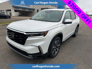 New 2025 Honda Pilot Touring image 1