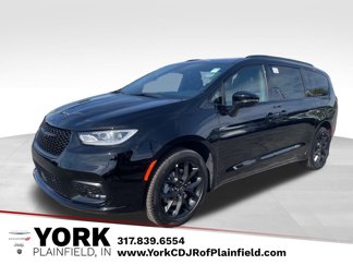New 2026 Chrysler Pacifica Limited w/ Uconnect Theater Family Group 360° Tour