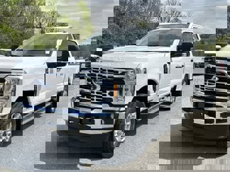New 2025 Ford F250 XLT image 1