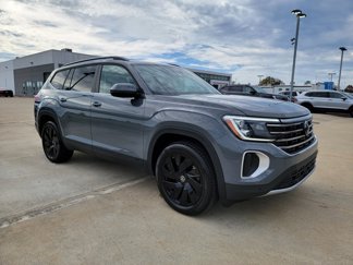 New 2025 Volkswagen Atlas SE image 1