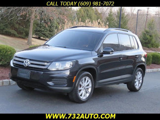 Used 2017 Volkswagen Tiguan Limited w/ Premium Package image 1