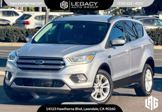Used 2017 Ford Escape SE w/ Equipment Group 201A image 1