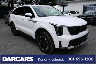 Certified 2024 Kia Sorento S image 1