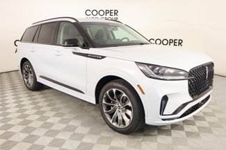 New 2025 Lincoln Aviator AWD w/ Jet Appearance Package image 1