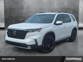 New 2025 Honda Pilot Touring image 1