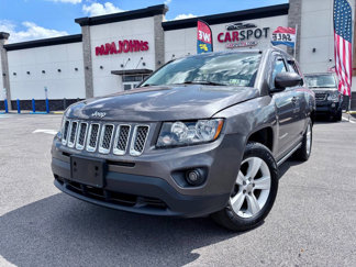 Used 2017 Jeep Compass Latitude image 1