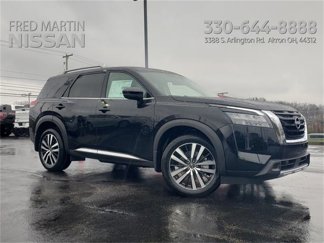 New 2025 Nissan Pathfinder Platinum image 1