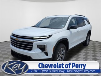 New 2025 Chevrolet Traverse LT w/ Driver Confidence Package image 1