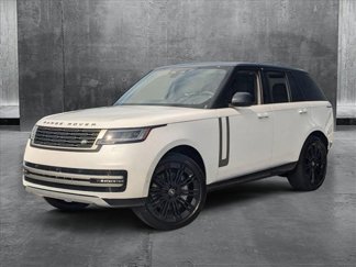 New 2025 Land Rover Range Rover SE image 1