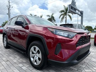 Used 2022 Toyota RAV4 LE image 1