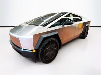 Used 2025 Tesla Cybertruck AWD Crew Cab image 1