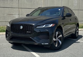 Used 2025 Jaguar F-PACE R-Dynamic S image 1