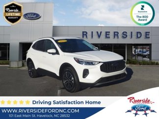 New 2025 Ford Escape SE image 1