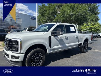 Certified 2025 Ford F350 Platinum image 1
