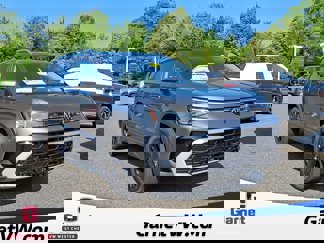 New 2025 Volkswagen Taos SEL image 1