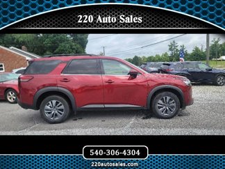Used 2024 Nissan Pathfinder SV image 1