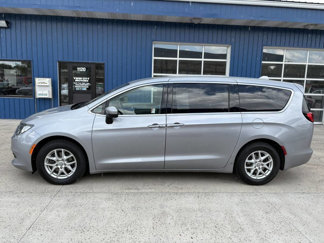 Used 2020 Chrysler Voyager LX image 1
