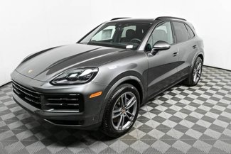 Used 2025 Porsche Cayenne image 1
