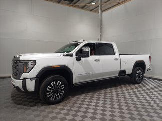 Used 2024 GMC Sierra 3500 Denali Ultimate image 1