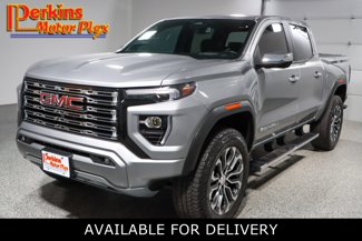 Used 2023 GMC Canyon Denali image 1