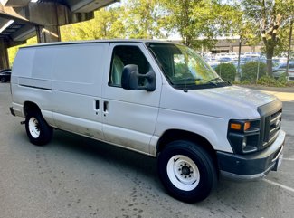Used 2010 Ford E-250 and Econoline 250 image 1