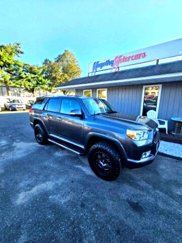 Used 2012 Toyota 4Runner SR5 image 1