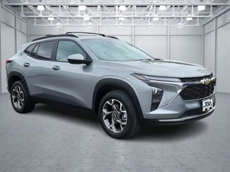 Used 2024 Chevrolet Trax LT w/ Driver Confidence Package image 1