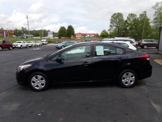 Used 2018 Kia Forte LX image 1