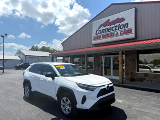 Used 2024 Toyota RAV4 LE image 1
