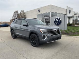 New 2025 Volkswagen Atlas SE image 1