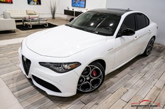 Used 2022 Alfa Romeo Giulia Veloce image 1