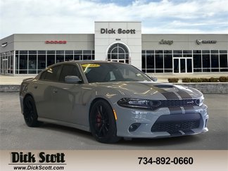 Used 2022 Dodge Charger Scat Pack w/ Dynamics Package image 1
