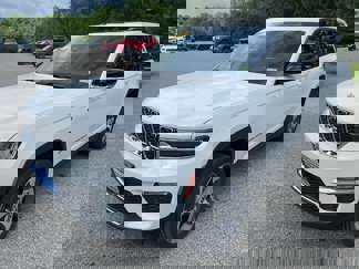 New 2024 Jeep Grand Cherokee Limited 4xe w/ Luxury Tech Group II image 1