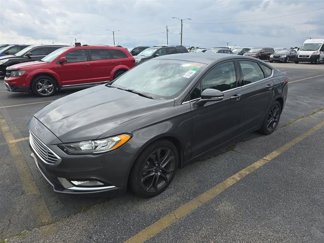 Used 2018 Ford Fusion SE image 1
