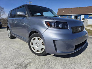 Used 2009 Scion xB image 1