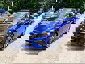 Used 2024 Hyundai Elantra Blue image 1