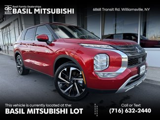 New 2025 Mitsubishi Outlander SE image 1