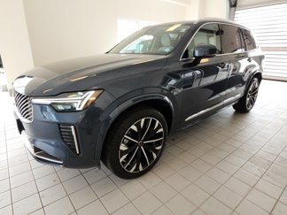 Used 2025 Volvo XC90 B6 Ultra image 1